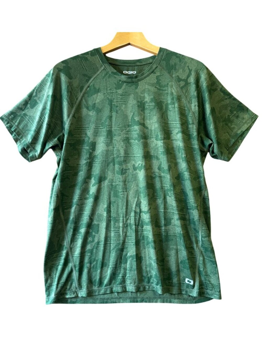 Ogio Women’s Green Camo Performance T-Shirt Medium Lightweight Breathable Active